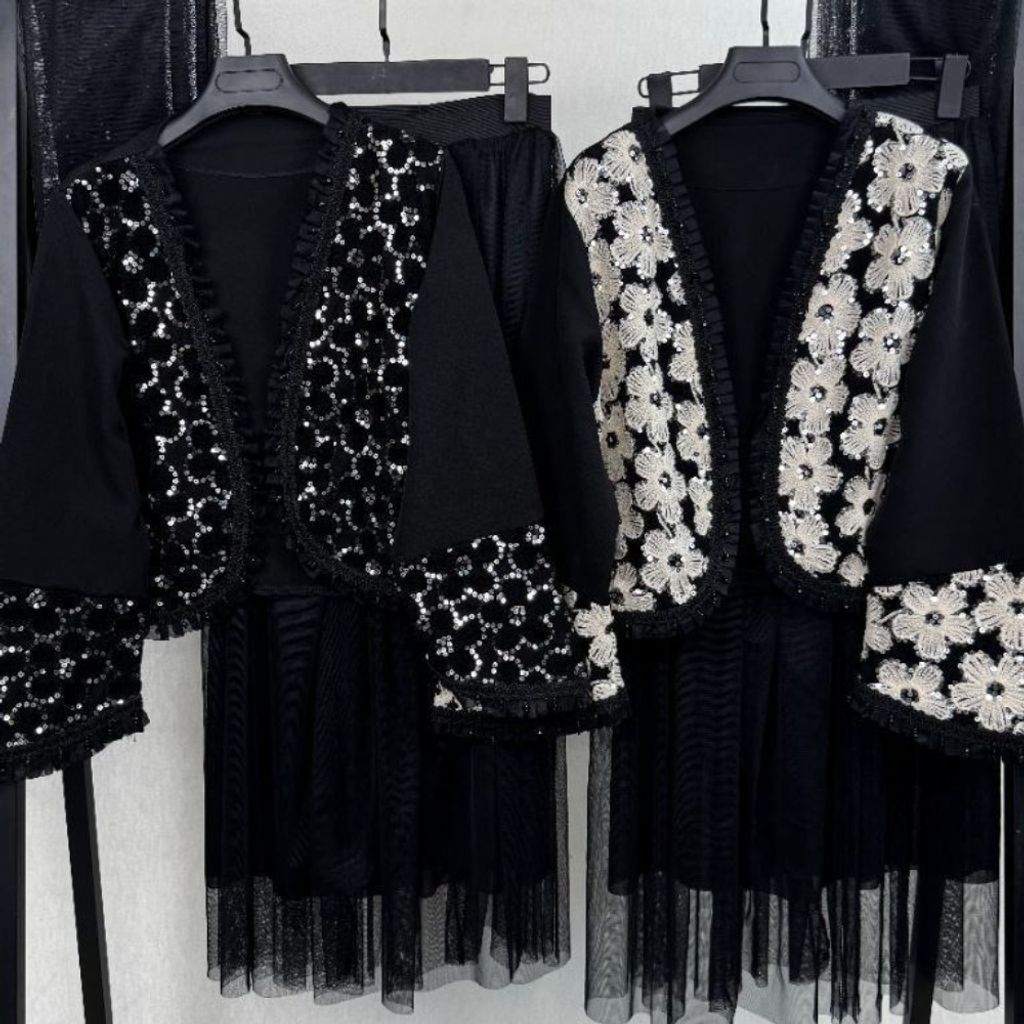 قیمت سه تیکه کت و دامن و شال