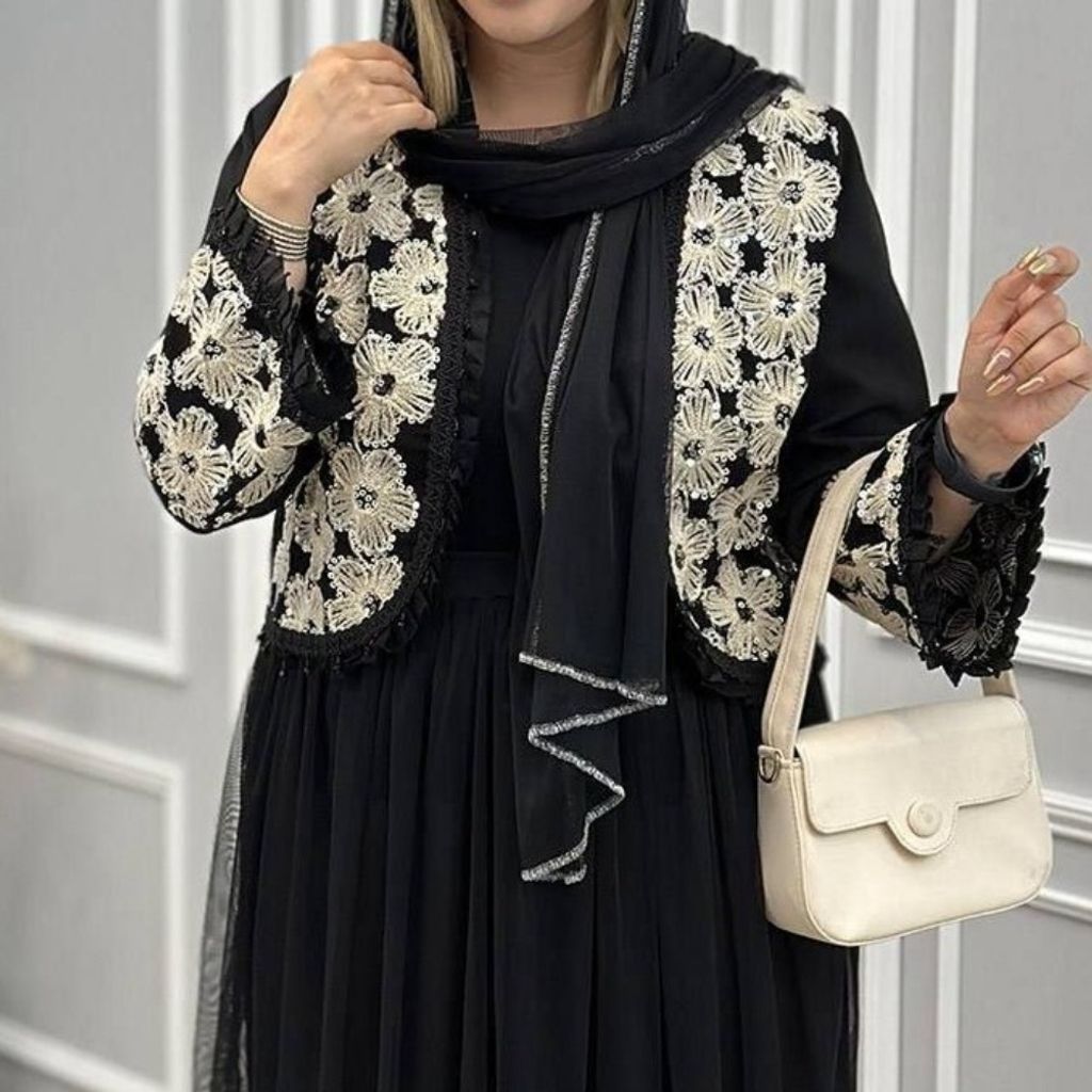 مشخصات سه تیکه کت و دامن و شال