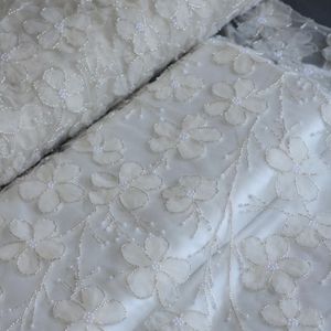 مشخصات پارچه دانتل تور دوزی