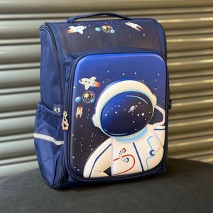 خرید اینترنتی قیمت کوله پشتی بچگانه صندوقی برند MBA کد 4060805