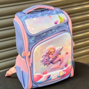 مشخصات کوله پشتی بچگانه صندوقی پری و دلفین برند K-Z کد 4060806