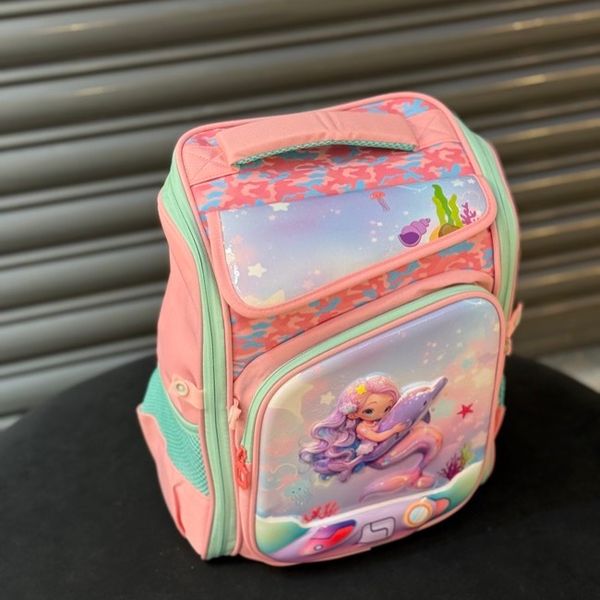 کوله پشتی بچگانه صندوقی پری و دلفین برند K-Z کد 4060806