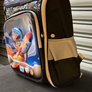 خرید اینترنتی قیمت کوله پشتی بچگانه صندوقی دینو برند K-Z کد 4060807