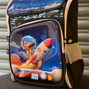 مشخصات کوله پشتی بچگانه صندوقی دینو برند K-Z کد 4060807