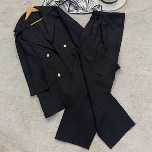 خرید آنلاین کت شلوار شانتون نورا