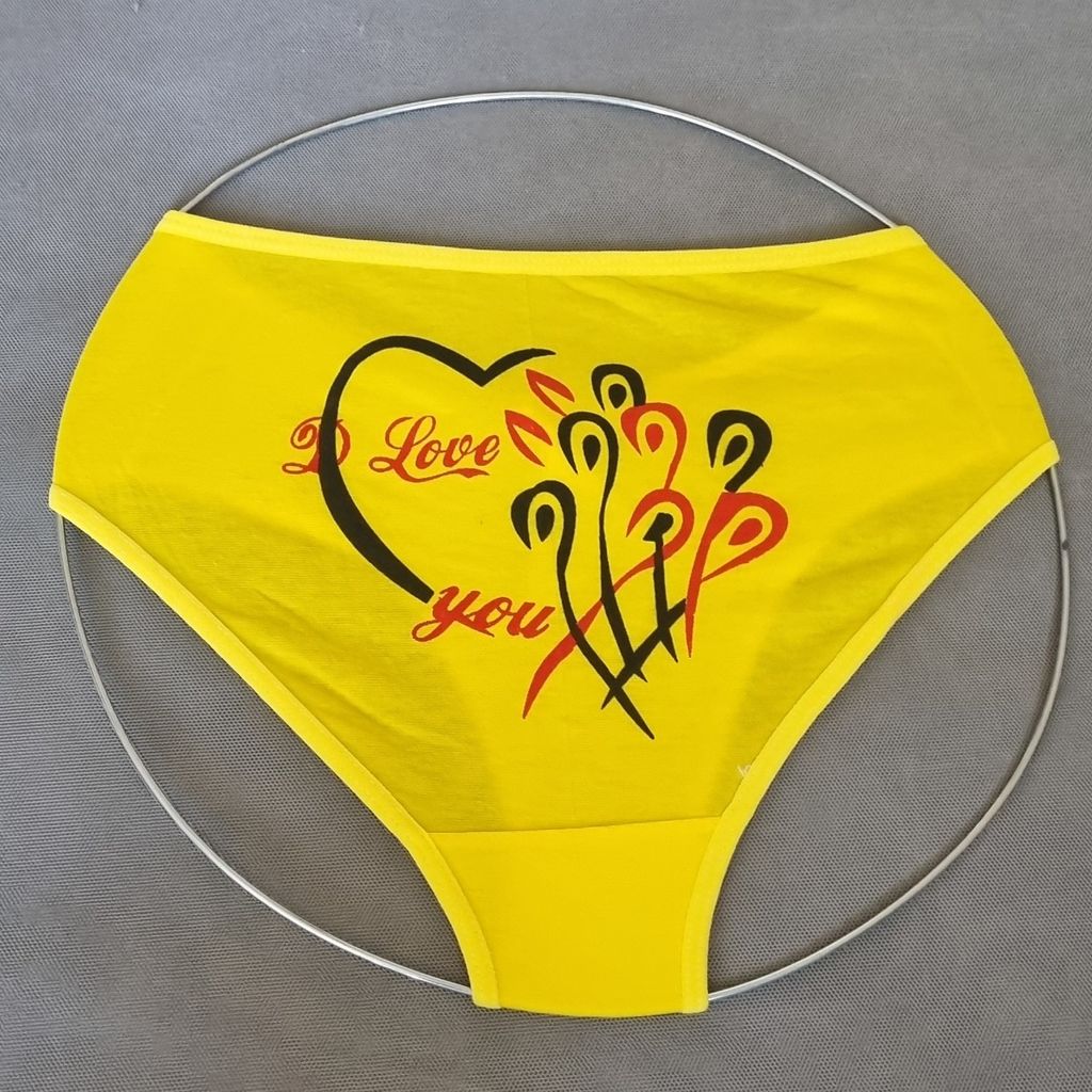 خرید آنلاین شورت زنانه نخی سایز دوایکس لارج طرح فانتزی بسته 6 عددی