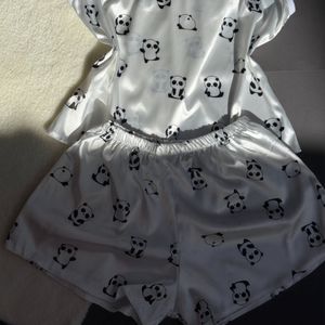 قیمت ارزان تاپ و شلوارک ساتن پاندا