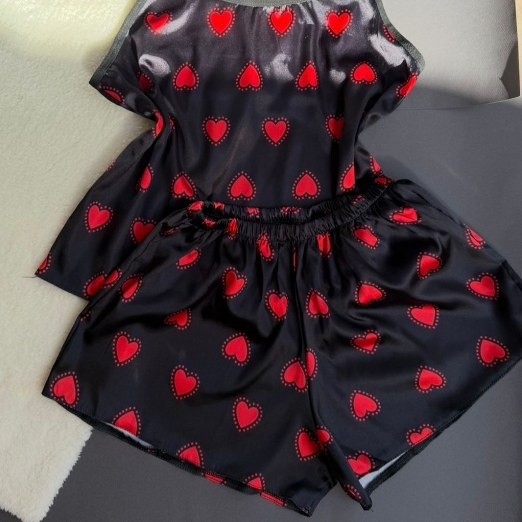 قیمت ارزان تاپ و شلوارک ساتن قلبی