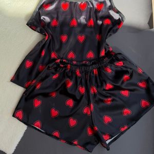 قیمت ارزان تاپ و شلوارک ساتن قلبی