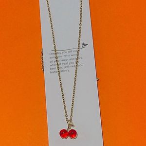 خرید انلاین گوشواره و گردنبند آلبالو گیلاس