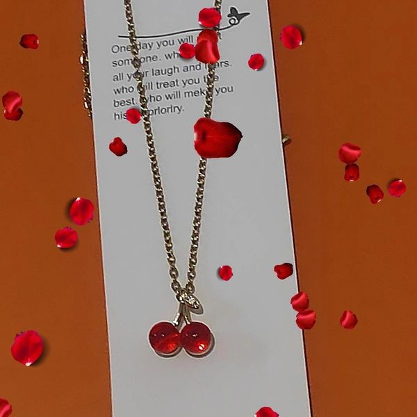 گوشواره و گردنبند آلبالو گیلاس