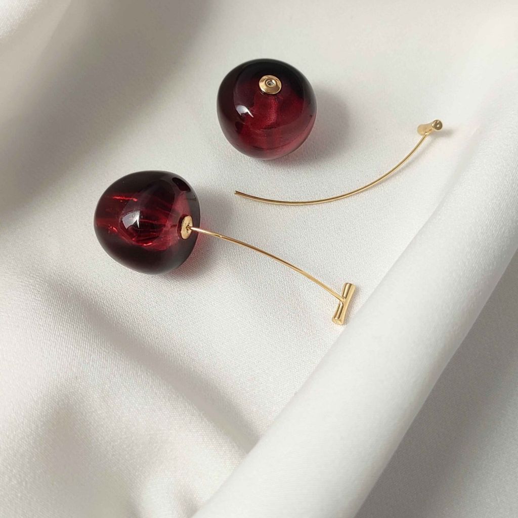 قیمت گوشواره و گردنبند آلبالو گیلاس