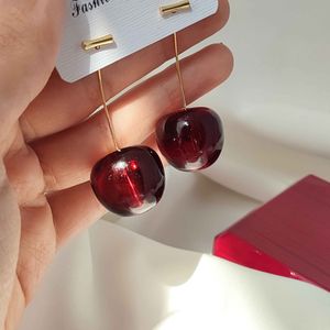 قیمت ارزان گوشواره و گردنبند آلبالو گیلاس