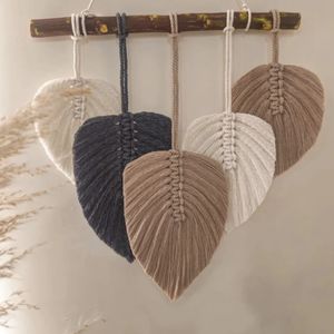 دیوارکوب برگ مکرومه بافی دکوراتیو طرح مهیا