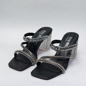 کفش مجلسی زنانه پاشنه بلند نگین دار سه بندی