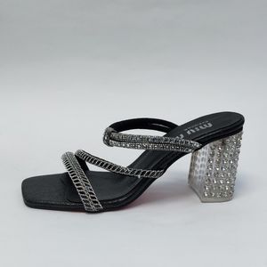 خرید آنلاین کفش مجلسی زنانه پاشنه بلند نگین دار سه بندی