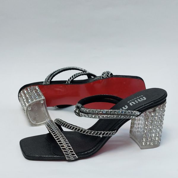 کفش مجلسی زنانه پاشنه بلند نگین دار سه بندی