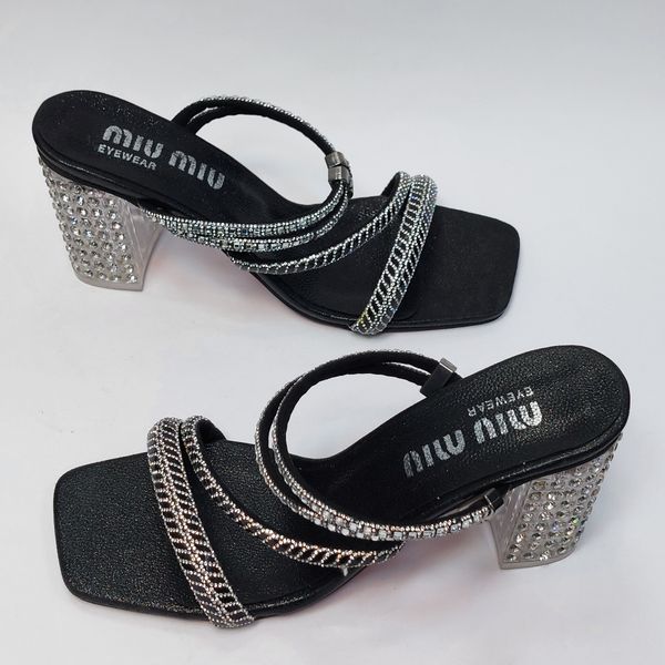 کفش مجلسی زنانه پاشنه بلند نگین دار سه بندی