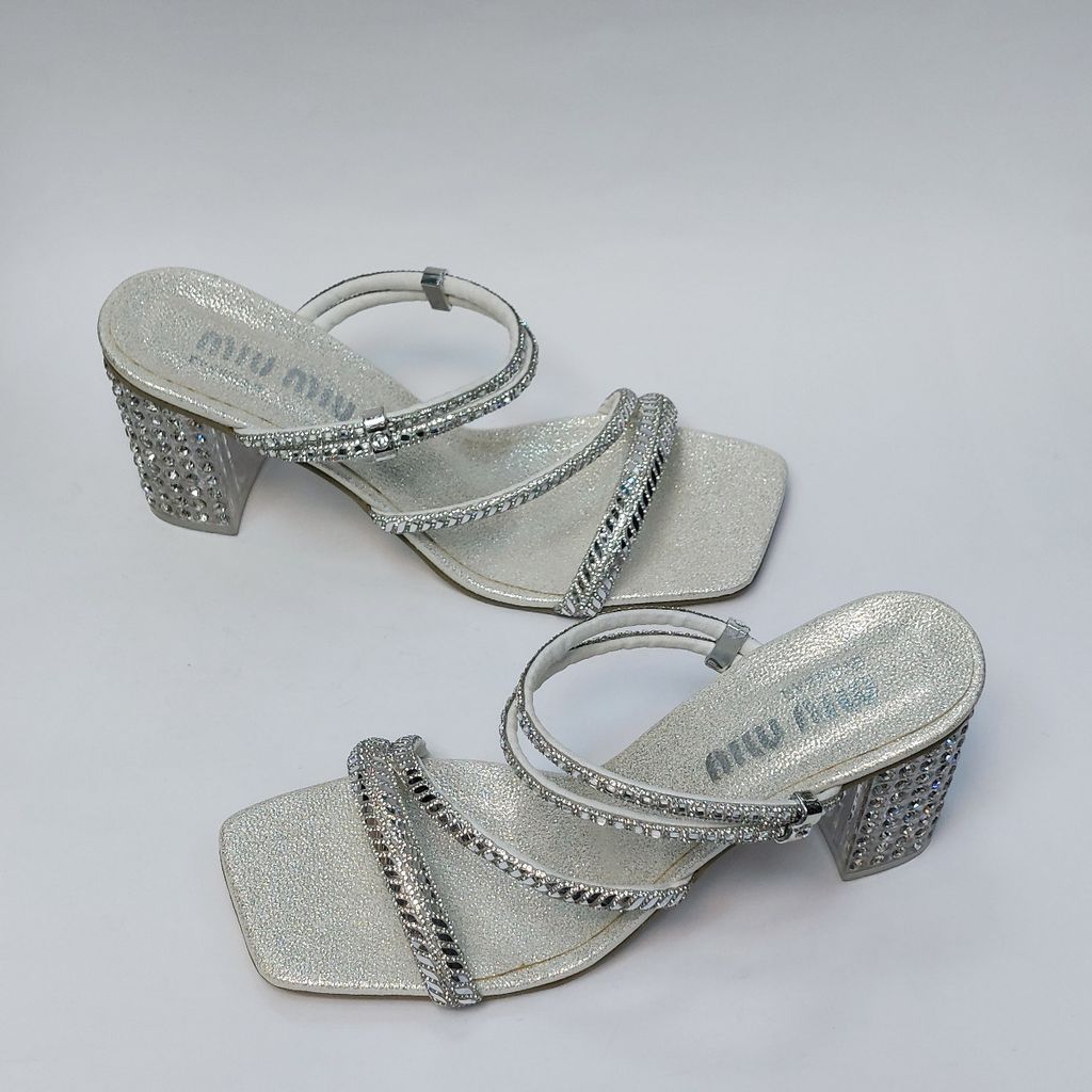 خرید انلاین کفش مجلسی زنانه پاشنه بلند نگین دار سه بندی شیک