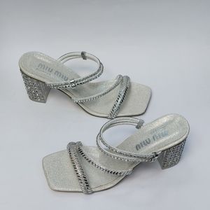 خرید انلاین کفش مجلسی زنانه پاشنه بلند نگین دار سه بندی شیک