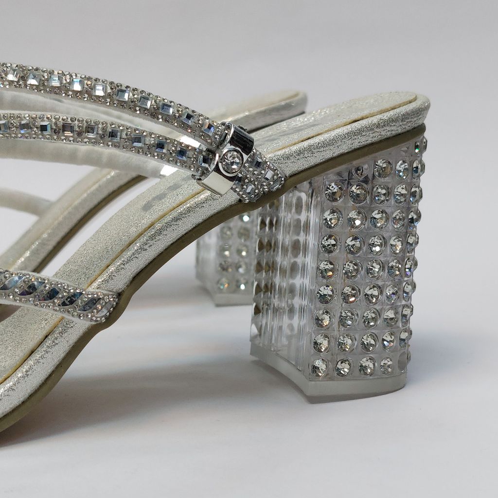 خرید انلاین کفش مجلسی زنانه پاشنه بلند نگین دار سه بندی شیک