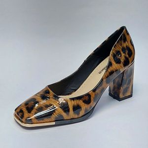 خرید اینترنتی کفش مجلسی زنانه پاشنه بلند پلنگی