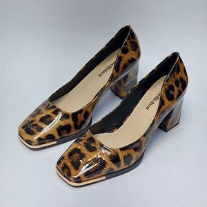 کفش مجلسی زنانه پاشنه بلند پلنگی