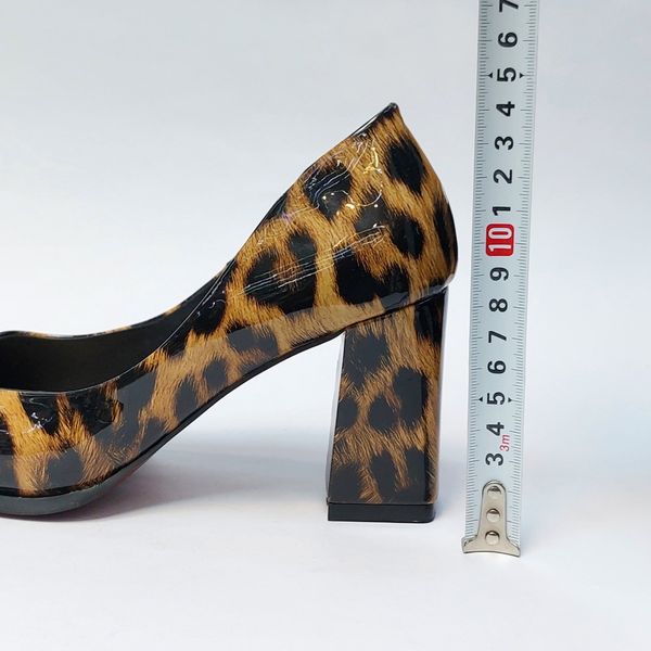 کفش مجلسی زنانه پاشنه بلند پلنگی