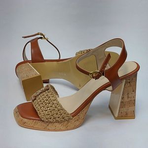 خرید انلاین کفش مجلسی زنانه پاشنه بلند کنفی طرح YSL