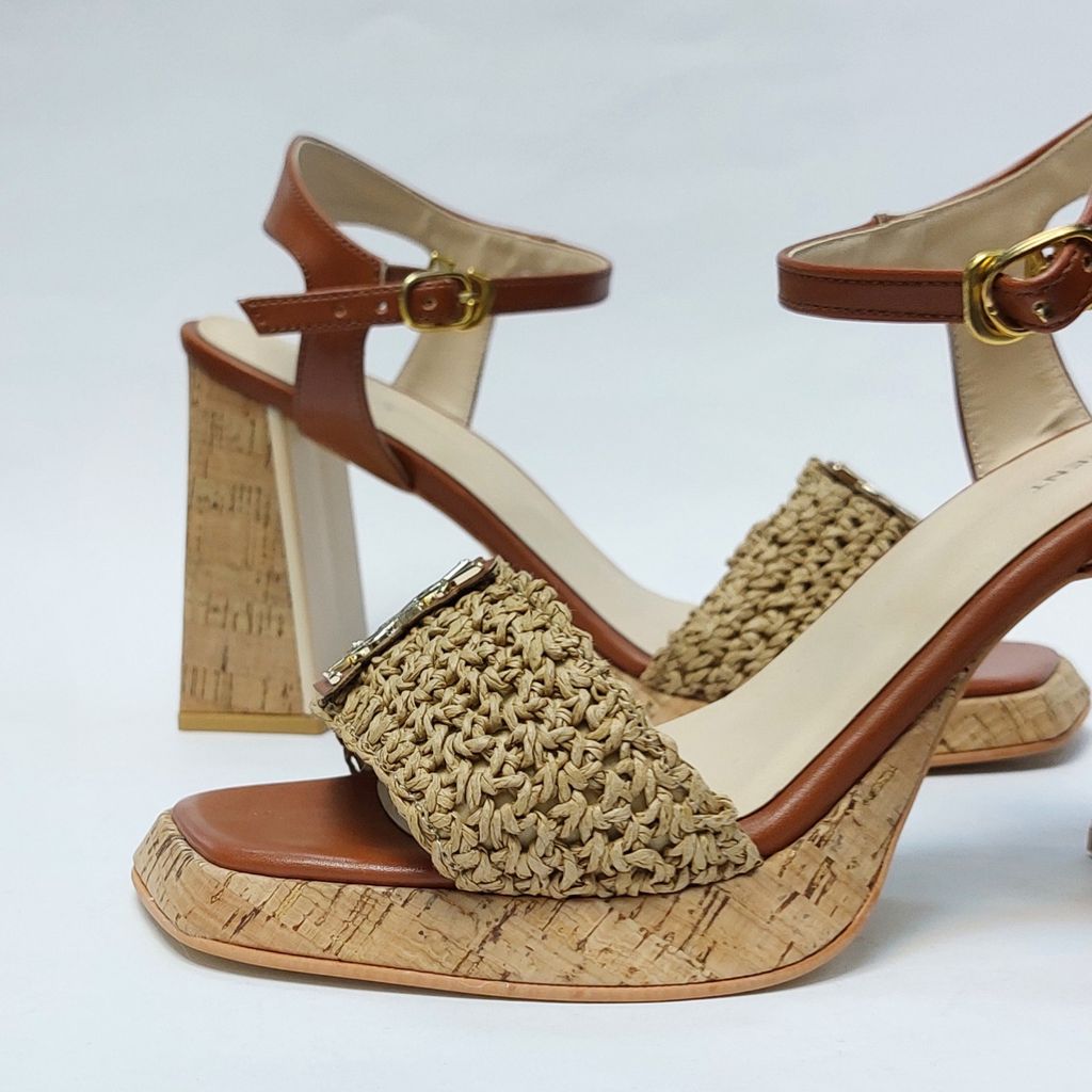 مشخصات کفش مجلسی زنانه پاشنه بلند کنفی طرح YSL