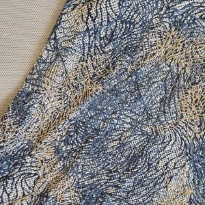 فروش اینترنتی بلوز زنانه طرحدار با رنگ های ملایم و پارچه کشی فری تا سایز 44