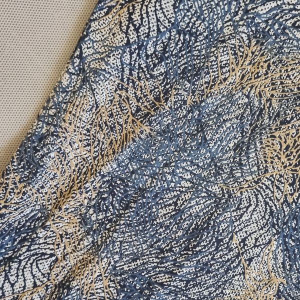 بلوز زنانه طرحدار با رنگ های ملایم و پارچه کشی فری تا سایز 44