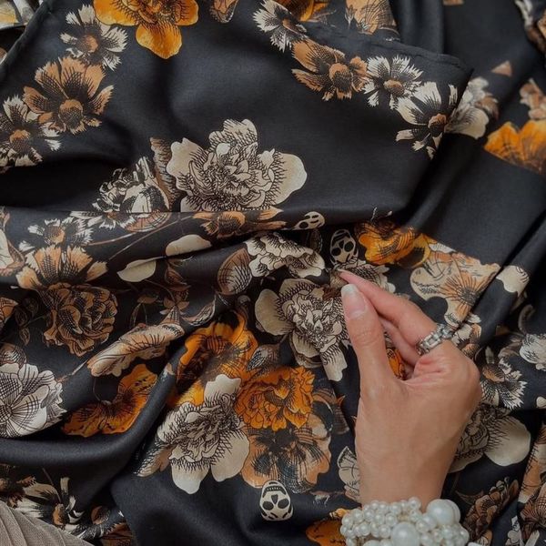 روسری ابریشم توییل