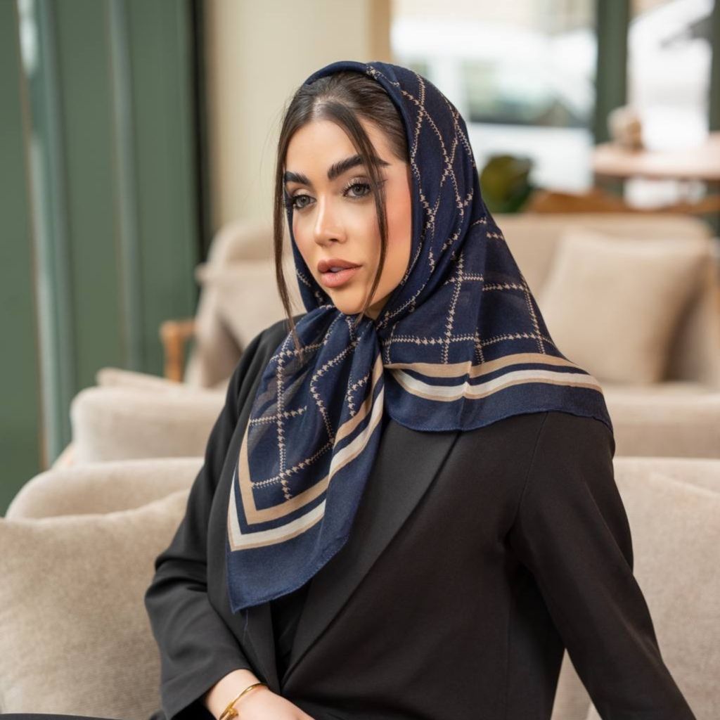 فروش اینترنتی روسری نخی سیااسکارف