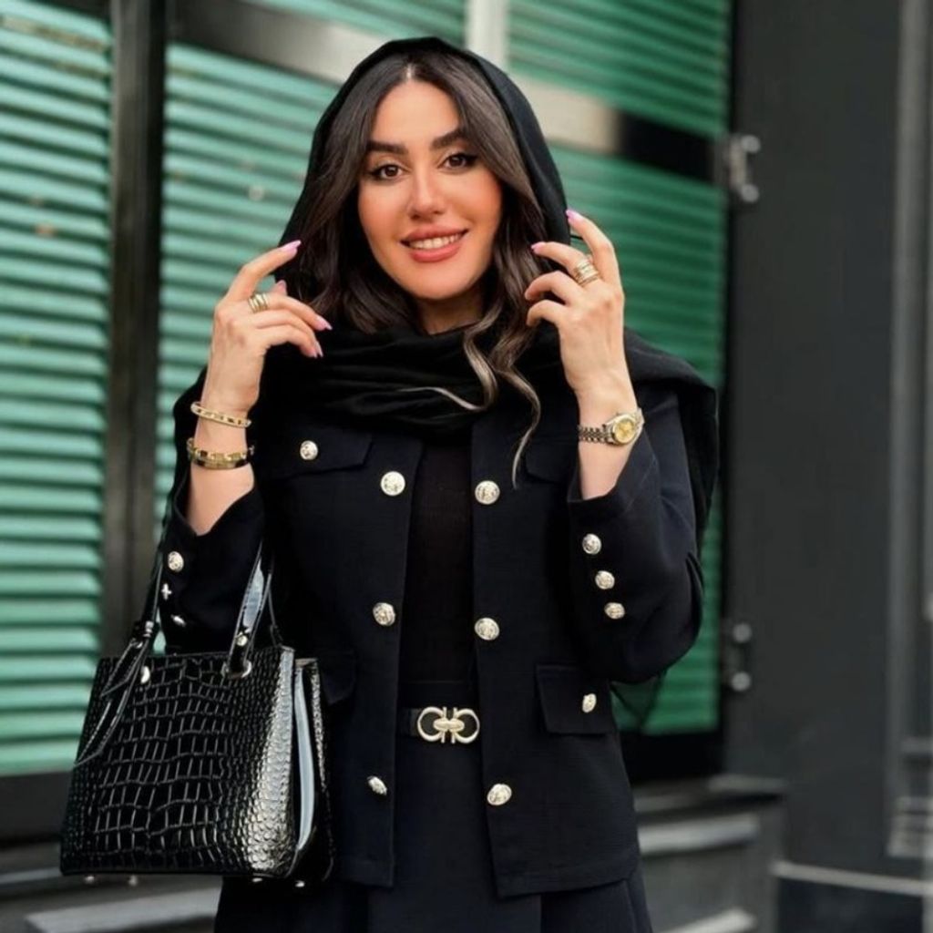 خرید آنلاین کت و دامن شیک