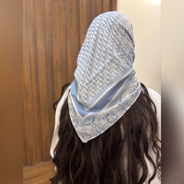 مینی اسکارف نخی در رنگبندی