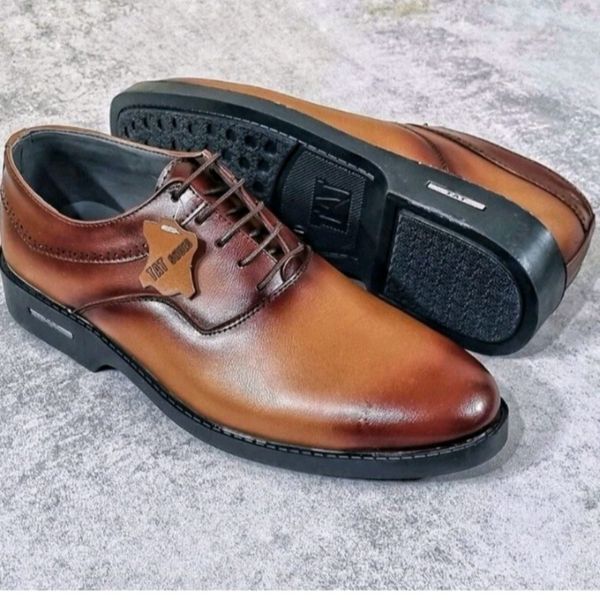کفش مجلسی مردانه مدل کوروش رنگ عسلی