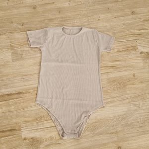 خرید انلاین بادی کبریتی زنانه فری سایز تا 48 مدل یقه ساده