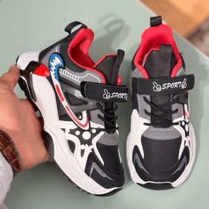 خرید اینترنتی قیمت کتونی بچگانه طرح لایک برند K-Z کد 4061002