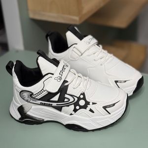 خرید اینترنتی قیمت کتونی بچگانه طرح لایک برند K-Z کد 4061002