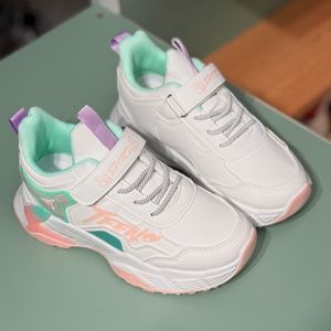 خرید اینترنتی قیمت کتونی بچگانه طرح Teen برند K-Z کد 4061201