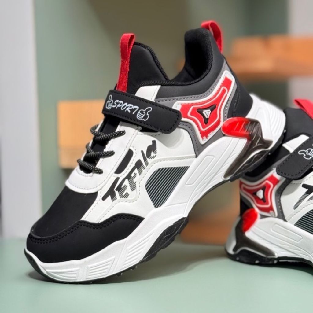 مشخصات کتونی بچگانه طرح Teen برند K-Z کد 4061201