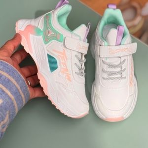 خرید اینترنتی کتونی بچگانه طرح Teen برند K-Z کد 4061201