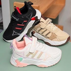 خرید اینترنتی قیمت کتونی بچگانه طرح سه خط برند K-Z کد 4061203