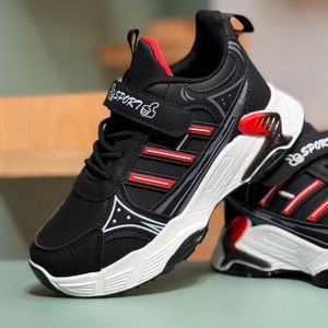 خرید اینترنتی قیمت کتونی بچگانه طرح سه خط برند K-Z کد 4061203