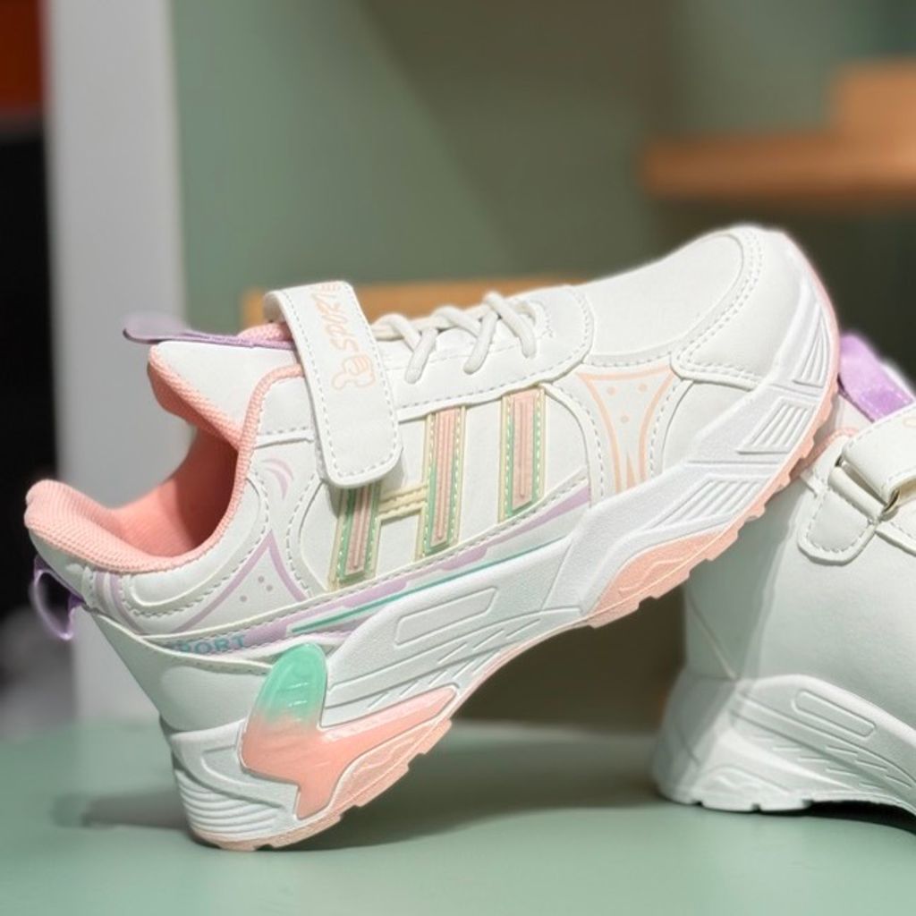 خرید اینترنتی قیمت کتونی بچگانه طرح سه خط برند K-Z کد 4061203