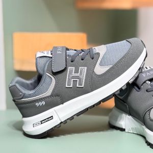 فروش اینترنتی کتونی بچگونه طرح H 999 برند Trip کد 4061206