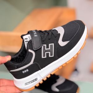 مشخصات کتونی بچگونه طرح H 999 برند Trip کد 4061206