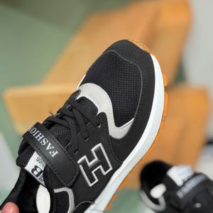 قیمت ارزان کتونی بچگونه طرح H 999 برند Trip کد 4061206