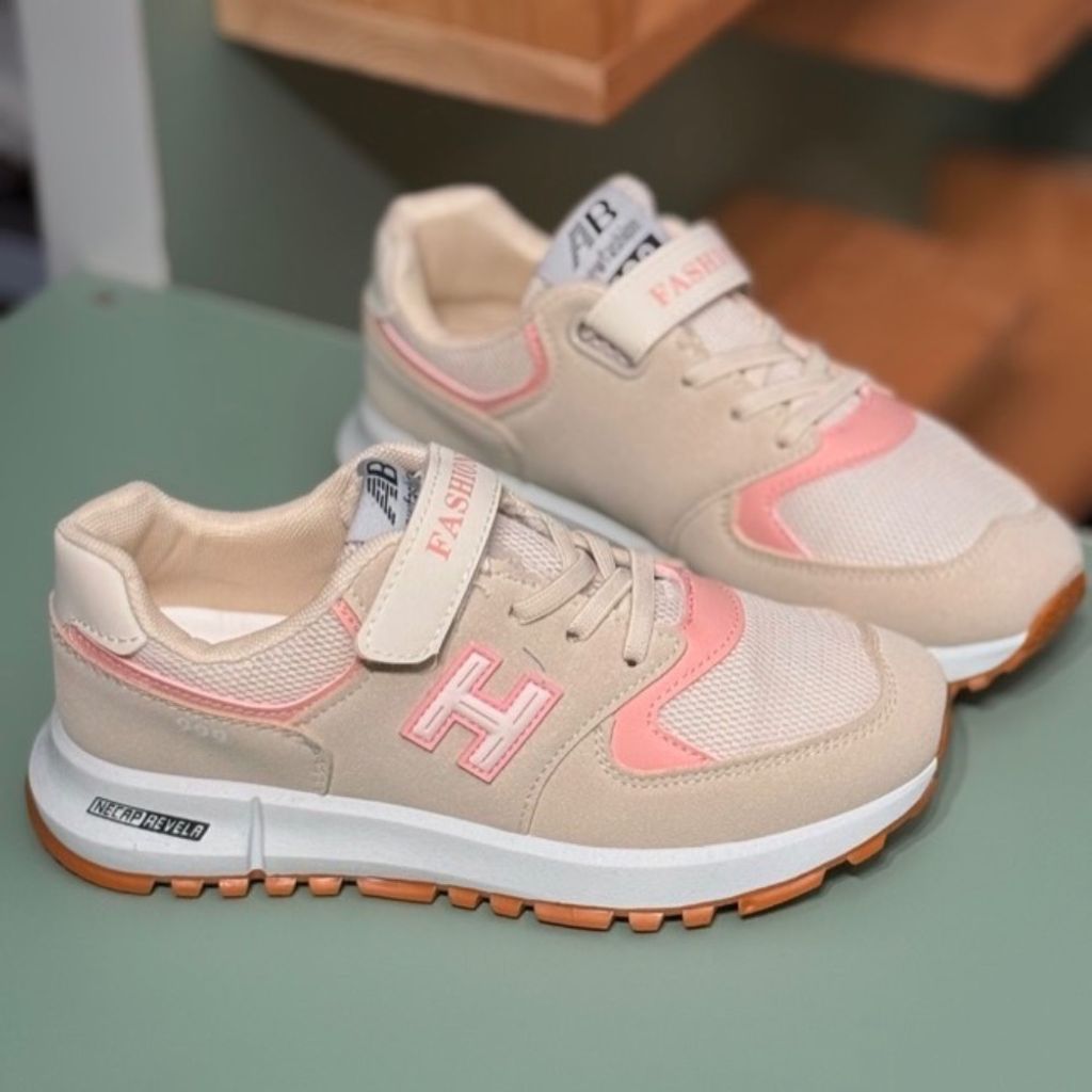 فروش اینترنتی کتونی بچگونه طرح H 999 برند Trip کد 4061206